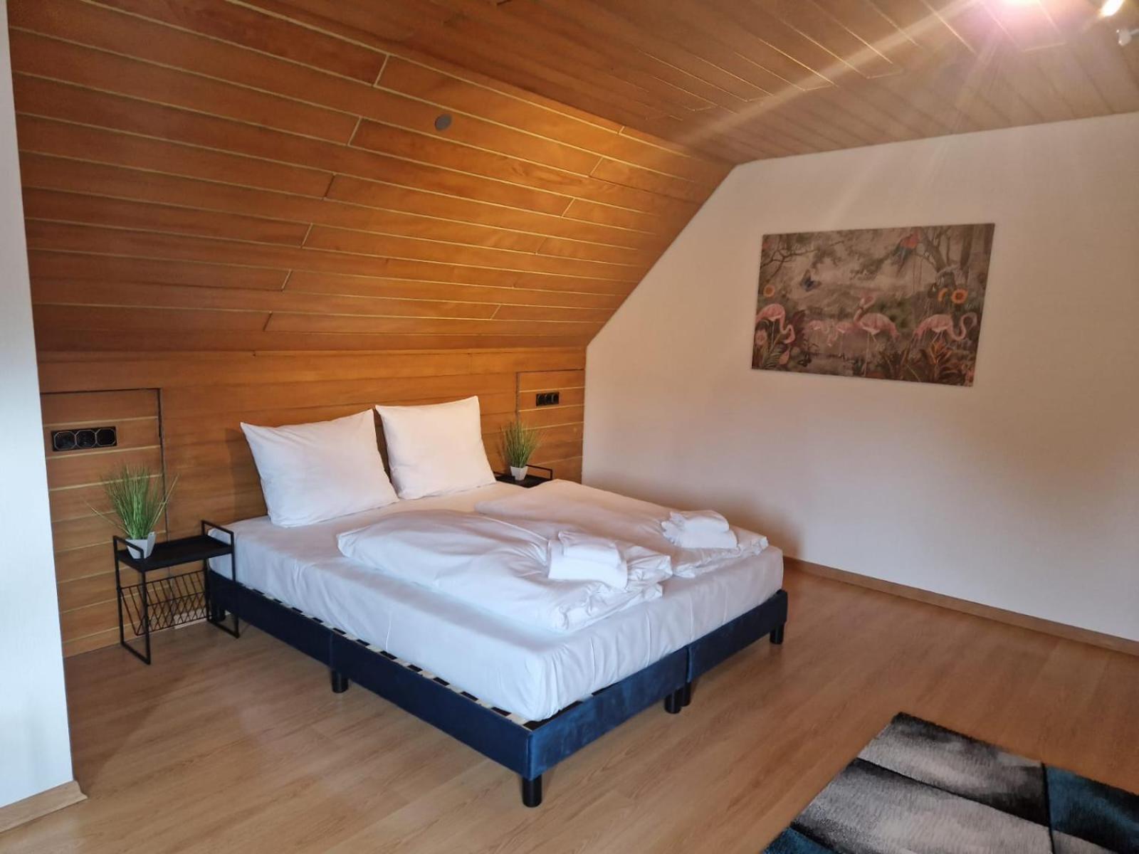 Hotel إنغلسكيرشن المظهر الخارجي الصورة